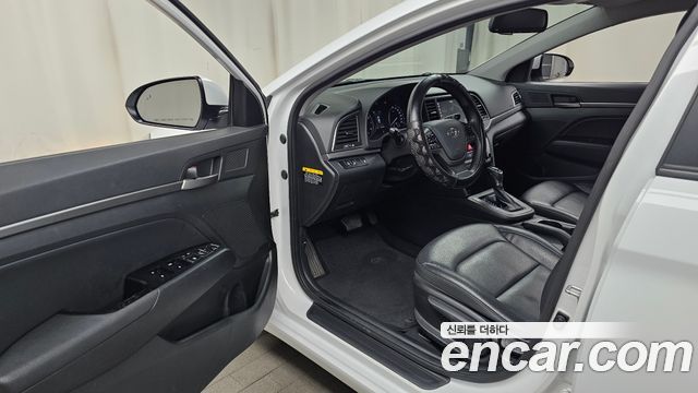 Hyundai Avante (AD) 1.6 GDI Value Plus 2018 — фото 10