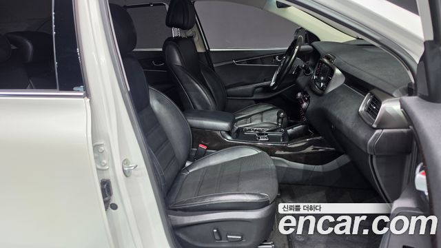 Kia Sorento Diesel 2.0 2WD Noblesse Special 2017 — фото 32