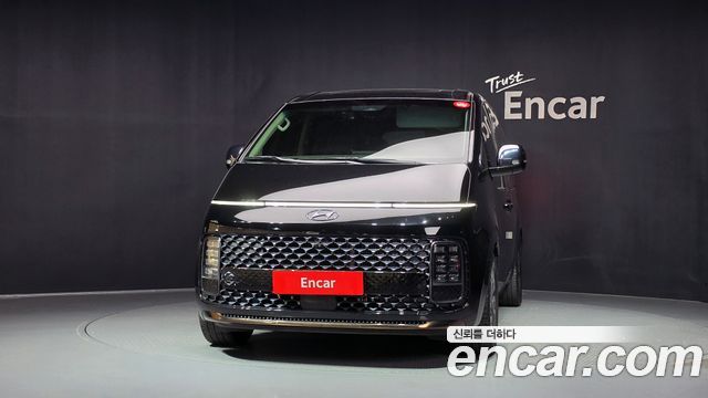 Hyundai Staria 4WD Lounge 9-Seater Inspiration 2022 — фото 3