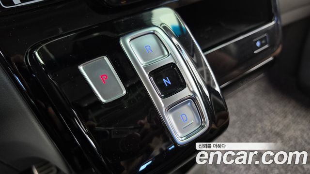 Hyundai Staria 4WD Lounge 9-Seater Inspiration 2022 — фото 9