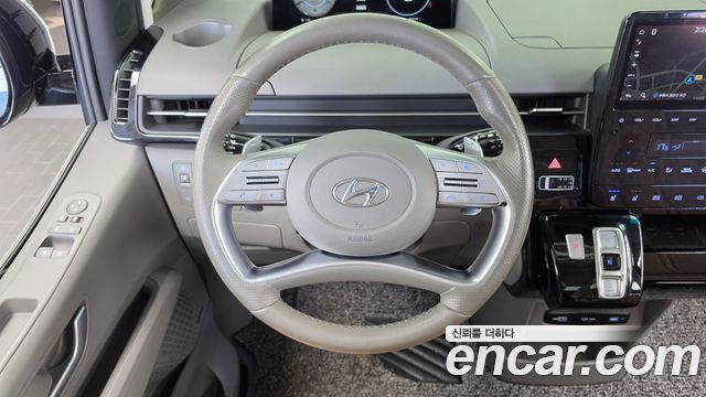 Hyundai Staria 4WD Lounge 9-Seater Inspiration 2022 — фото 12