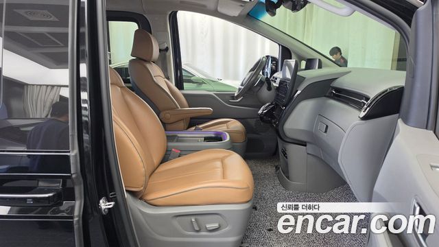 Hyundai Staria 4WD Lounge 9-Seater Inspiration 2022 — фото 26