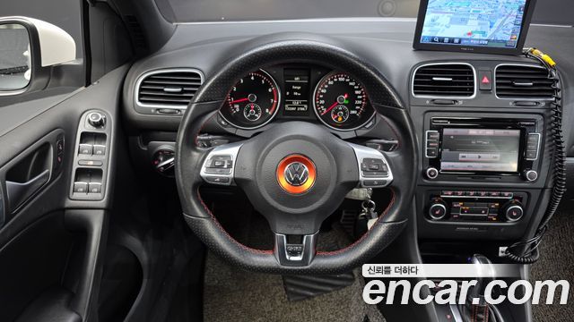 Volkswagen Golf (VI) 2.0 GTI 5Door 2011 — фото 17