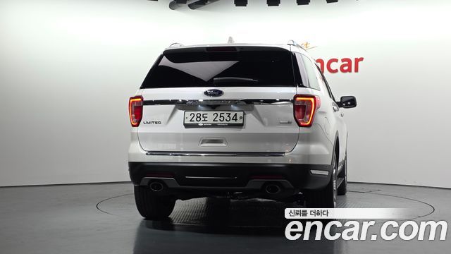 Ford Explorer 2.3 Limited 4WD 5th 2019 — фото 4