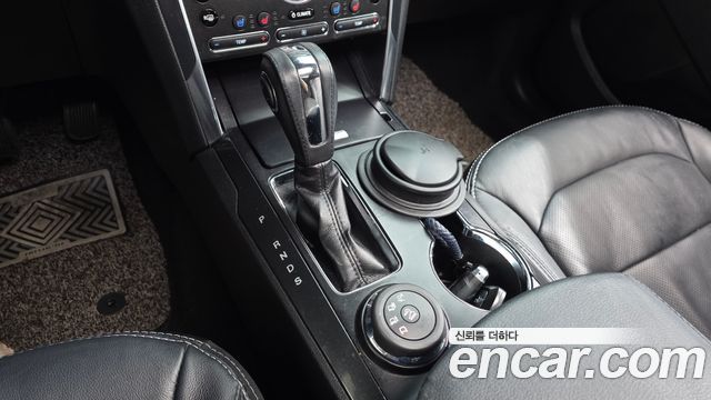 Ford Explorer 2.3 Limited 4WD 5th 2019 — фото 9