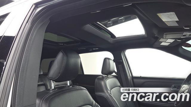 Ford Explorer 2.3 Limited 4WD 5th 2019 — фото 16