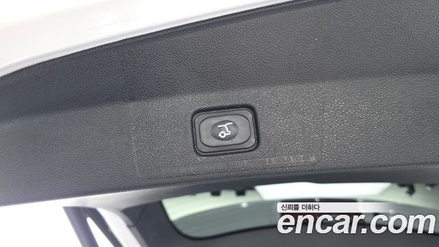 Ford Explorer 2.3 Limited 4WD 5th 2019 — фото 27