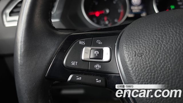 Volkswagen Tiguan (II) 2.0 TDI Prestige 2020 — фото 16