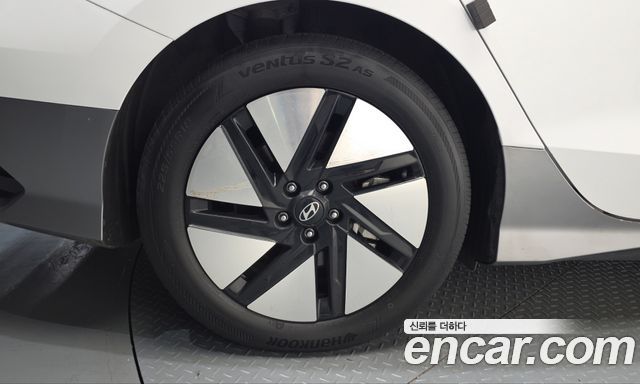 Hyundai Ioniq 6 Long Range Exclusive + 2025 — фото 5