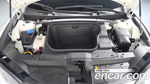 Hyundai Ioniq 6 Long Range Exclusive + 2025 — фото 6