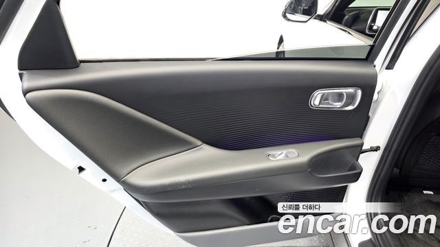 Hyundai Ioniq 6 Long Range Exclusive + 2025 — фото 25