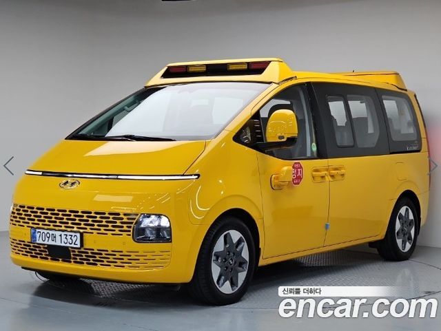 Hyundai Staria L3.5  Kinder Safety Car 11-Seater