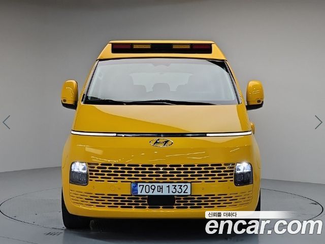 Hyundai Staria L3.5  Kinder Safety Car 11-Seater 2024 — фото 2