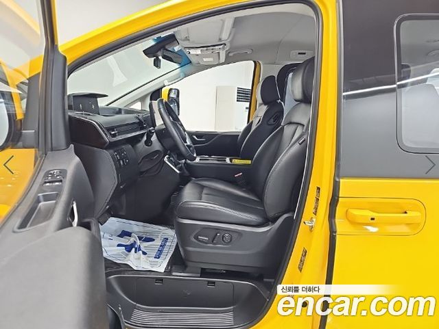 Hyundai Staria L3.5  Kinder Safety Car 11-Seater 2024 — фото 15