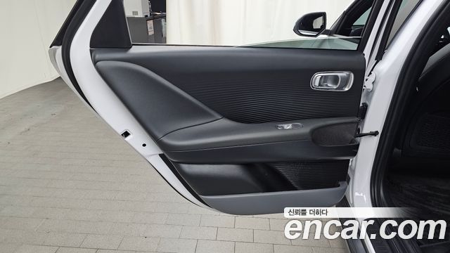 Hyundai Ioniq 6 Standard E-Value+ 2025 — фото 25
