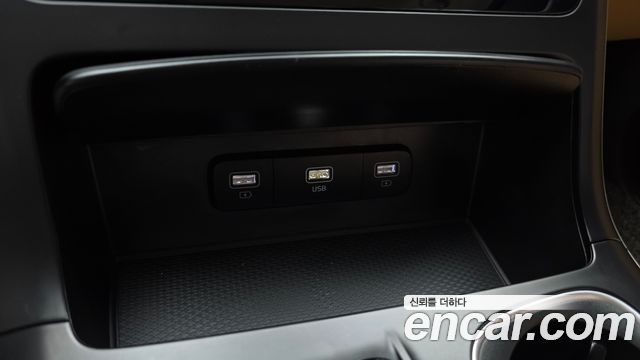 Kia Carnival (IV) Gasoline 9-Seater Prestige 2023 — фото 12