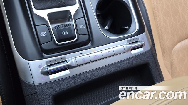 Kia Carnival (IV) Gasoline 9-Seater Prestige 2023 — фото 18