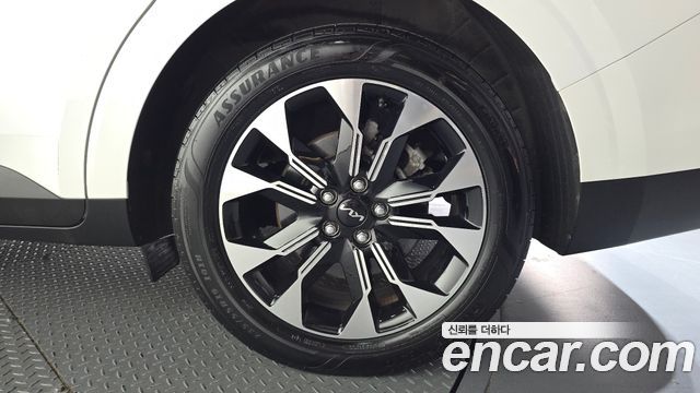 Kia Carnival (IV) Gasoline 9-Seater Prestige 2023 — фото 21