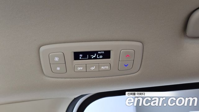 Kia Carnival (IV) Gasoline 9-Seater Prestige 2023 — фото 28