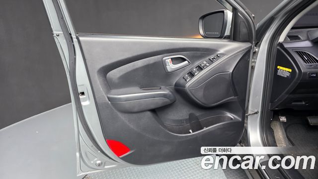 Hyundai Tucson ix Diesel(e-VGT) 2WD Smart special 2014 — фото 24