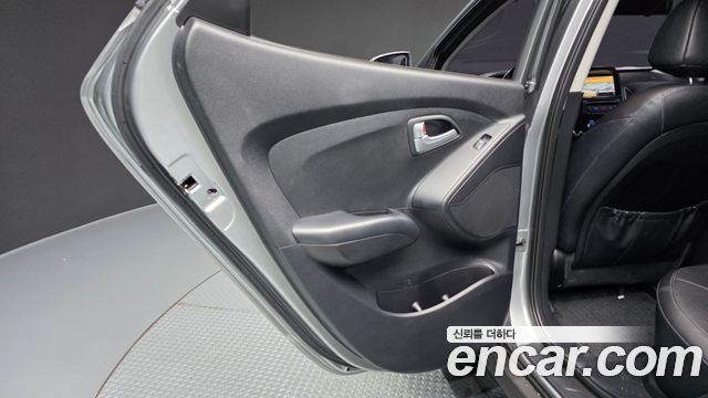 Hyundai Tucson ix Diesel(e-VGT) 2WD Smart special 2014 — фото 25