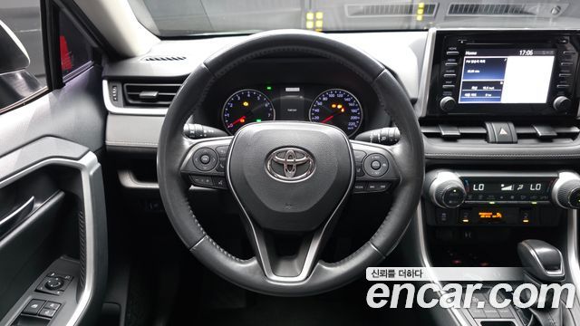 Toyota RAV4 (V) 2.5 2WD 2019 — фото 13