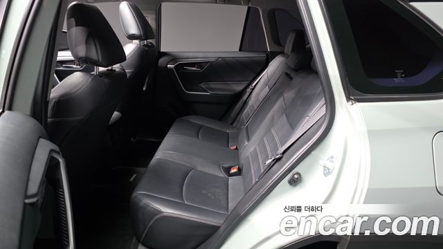 Toyota RAV4 (V) 2.5 2WD 2019 — фото 26