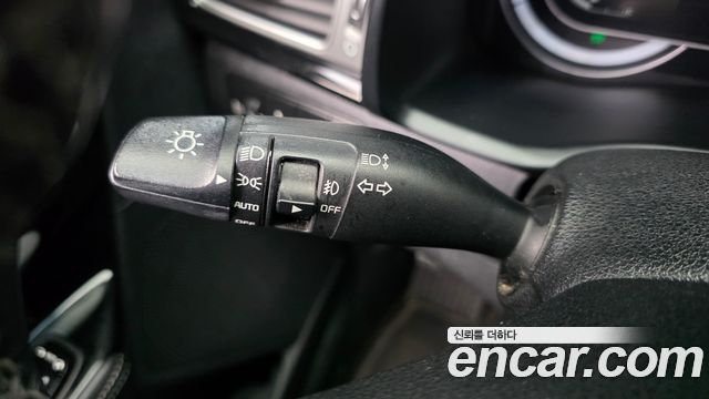Kia Niro Prestige 2018 — фото 17