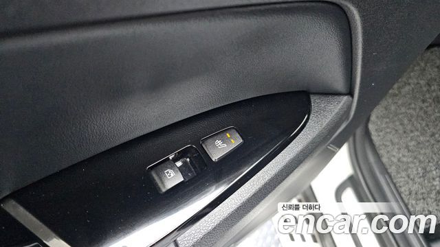 Kia Sportage (V) Gasoline 1.6 Turbo 2WD Signature 2023 — фото 18