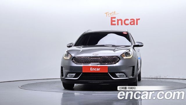 Kia Niro Luxury 2018 — фото 3
