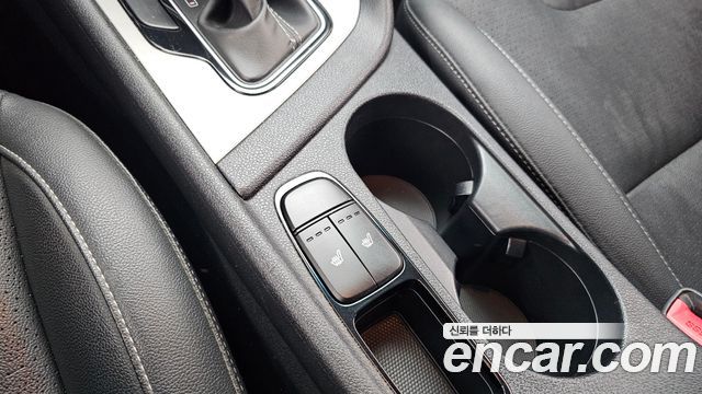 Kia Niro Luxury 2018 — фото 17