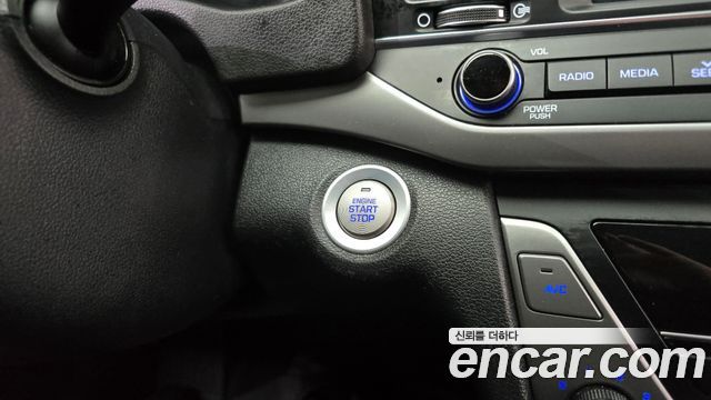 Hyundai Avante (AD) 1.6 GDI Value Plus 2018 — фото 17