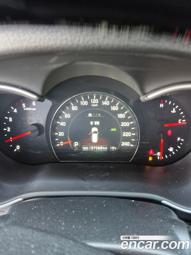 Kia Sorento R Diesel 2.0 2WD TLX 2014 — фото 7