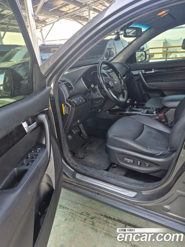 Kia Sorento R Diesel 2.0 2WD TLX 2014 — фото 8
