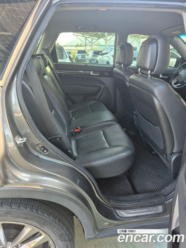 Kia Sorento R Diesel 2.0 2WD TLX 2014 — фото 9