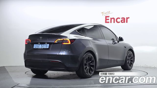 Tesla Model Y Standard Range RWD 2021 — фото 2