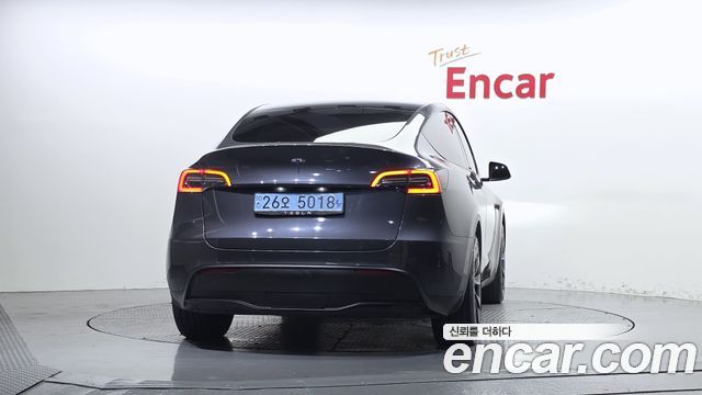 Tesla Model Y Standard Range RWD 2021 — фото 4