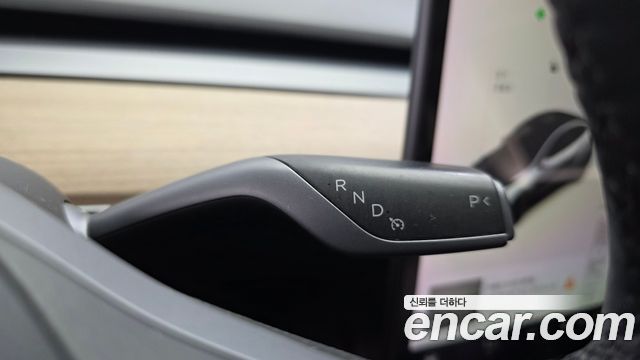 Tesla Model Y Standard Range RWD 2021 — фото 9