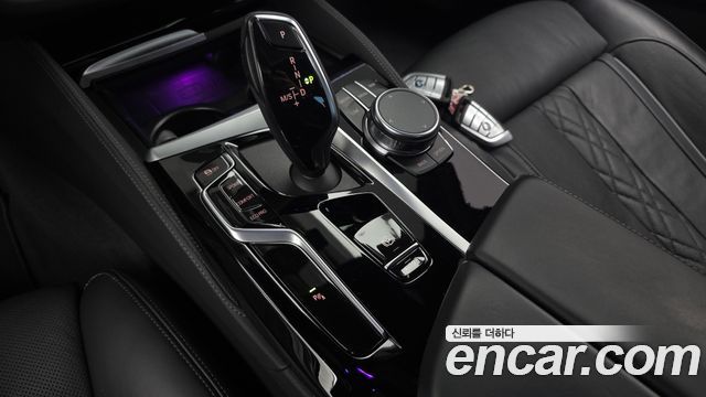 BMW 5 Series (G30) 530i xDrive M Sport Package 2023 — фото 9