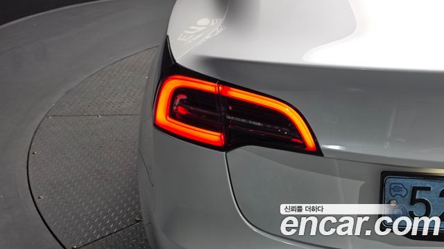 Tesla Model 3 Long Range AWD 2021 — фото 29