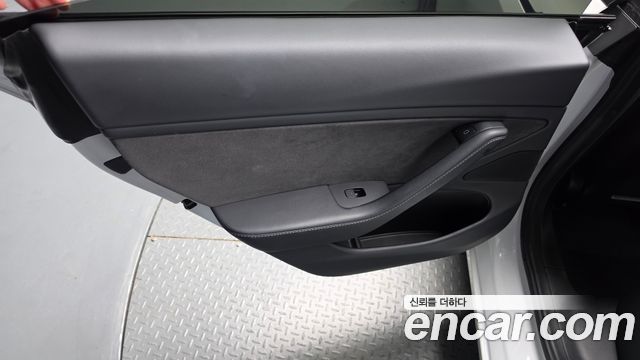 Tesla Model 3 Long Range AWD 2021 — фото 31