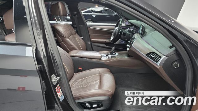 BMW 5 Series (G30) 520d M Sport Package Plus 2017 — фото 11
