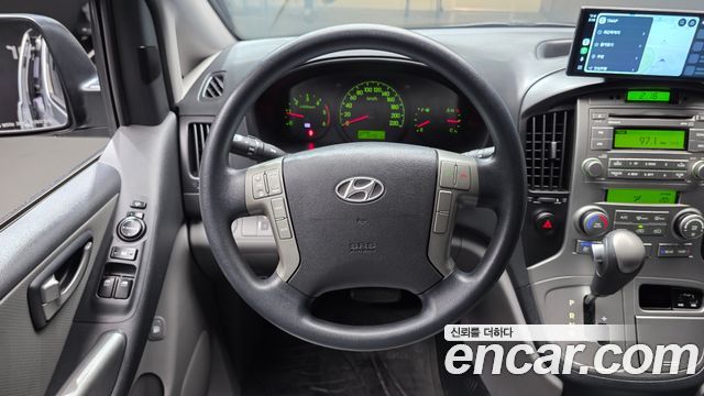 Hyundai Grand Starex 11-Seater Wagon CVX Premium 2014 — фото 13