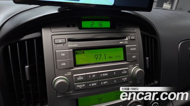 Hyundai Grand Starex 11-Seater Wagon CVX Premium 2014 — фото 16