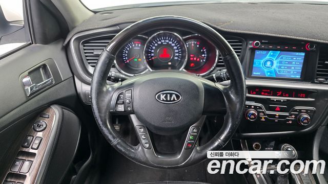 Kia K5 LPI Luxury 2011 — фото 14