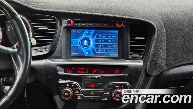 Kia K5 LPI Luxury 2011 — фото 16