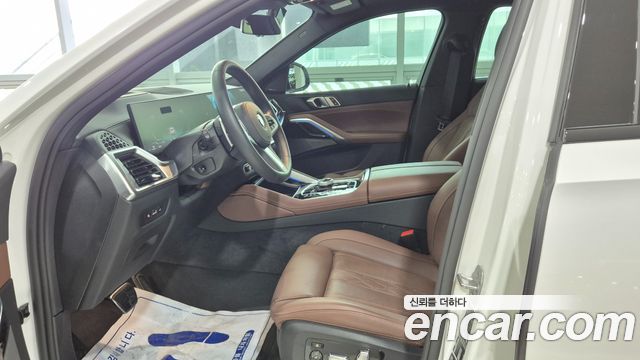BMW X6 (G06) xDrive40i M Sport 2025 — фото 10