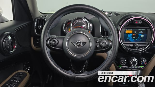 MINI Cooper Countryman Standard 2nd 2019 — фото 14
