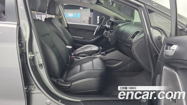 Kia K3 Luxury 2015 — фото 11