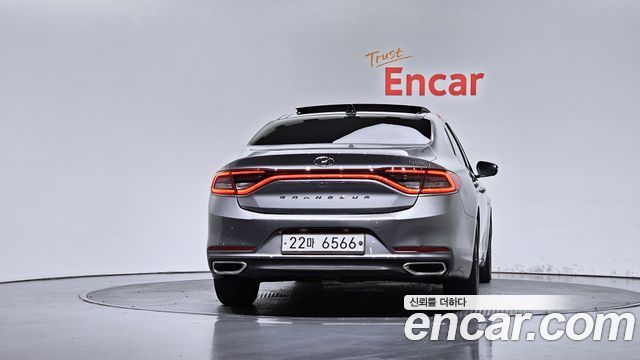 Hyundai Grandeur Hybrid (IG) Exclusive Special 2018 — фото 4